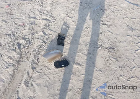 2002 Mercedes-Benz C 240 из США, поврежденный, VIN WDBRF61J72F207922